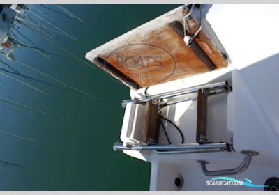 Jeanneau CAP CAMARAT 755 WA moteur neuf Motorboat 2002, with SUZUKI engine, France