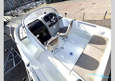 Jeanneau Cap Camarat 5.5 WA Motorboat 2017, with Yamaha engine, United Kingdom