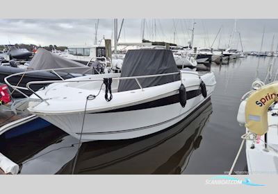 Jeanneau Cap Camarat 8.5 CC Motorboat 2015, with Yamaha F300 Betu V6 4.2L engine, United Kingdom