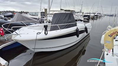 Jeanneau Cap Camarat 8.5 CC Motorboat 2015, with Yamaha F300 Betu V6 4.2L engine, United Kingdom