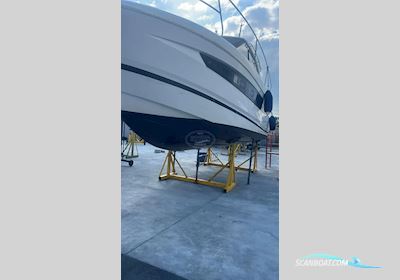 Jeanneau Leader 33 Motorboat 2020, with Volvo engine, France