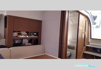 Jeanneau Leader 36 Motorboat 2020, with Volvo Penta D4-300 engine, Greece