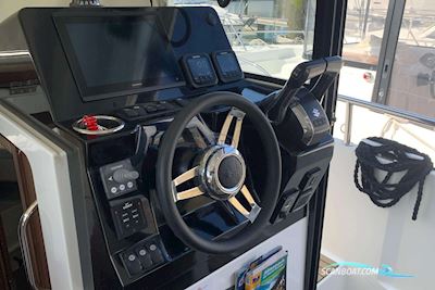 Jeanneau Merry Fisher 895 Sport Motorboat 2023, with Suzuki engine, France