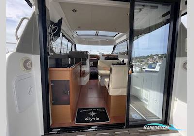Jeanneau NC 9 Motorboat 2013, with Volvo engine, Ireland