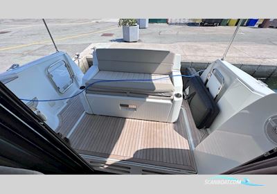 Jeanneau NC9 Motorboat 2013, with Volvo Penta D4-260DP engine, Slovenia