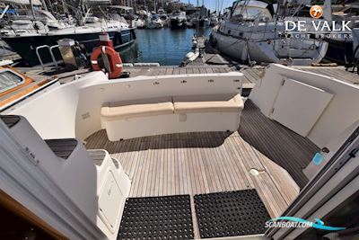 Jeanneau Prestige 32 Motorboat 2003, with Volvo Penta engine, Portugal