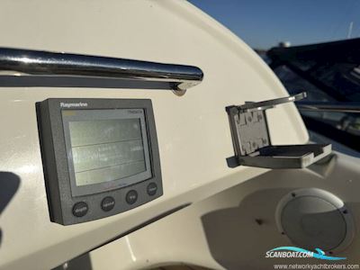 Jeanneau Prestige 32 Motorboat 2003, with Volvo Penta engine, United Kingdom