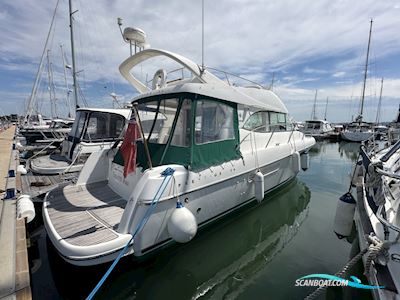 Jeanneau Prestige 36 Motorboat 2006, with Volvo Penta engine, United Kingdom