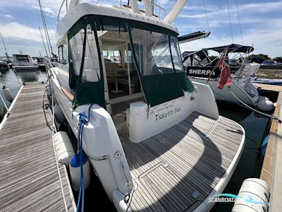 Jeanneau Prestige 36 Motorboat 2006, with Volvo Penta engine, United Kingdom
