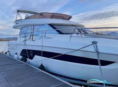 Jeanneau Prestige 520 Fly Motorboat 2020, with Volvo Penta D6 480 Ips650 engine, France