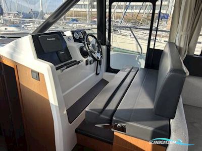 Jeanneau Velasco 37 Motorboat 2016, with Volvo Penta D4 engine, United Kingdom