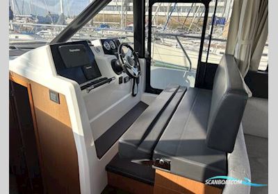 Jeanneau Velasco 37 Motorboat 2016, with Volvo Penta D4 engine, United Kingdom