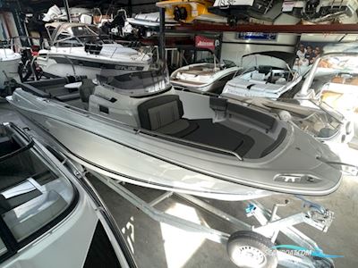 Jeanneau demo Cap Camarat 7.5 CC Serie 3 Motorboat 2023, with SUZUKI  engine, The Netherlands