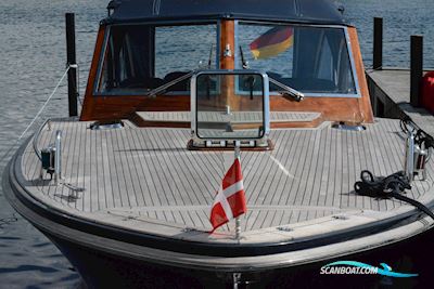 Kiel Classic 33 Motorboat 2007, with Volvo Penta D-6 engine, Germany