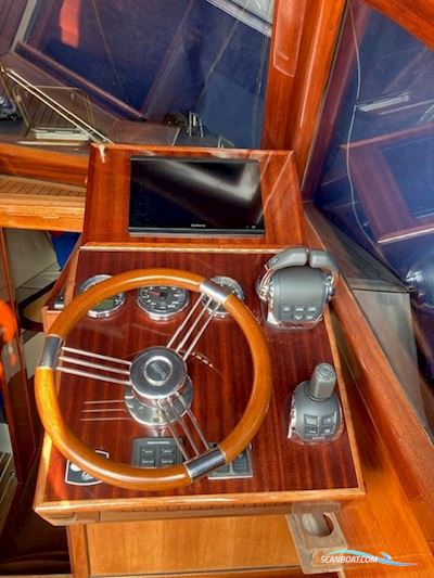 Kiel Classic 33 Motorboat 2007, with Volvo Penta D-6 engine, Germany