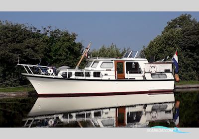 Kompier Kruiser de Luxe 10.50 AK Motorboat 1976, with Ford Lehman engine, The Netherlands