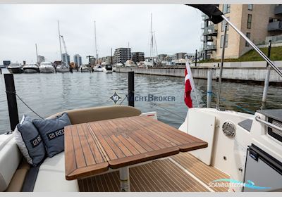 Larson Cabrio 857 - 2011 Motorboat 2011, with Volvo Penta D4 (436Timer) engine, Denmark