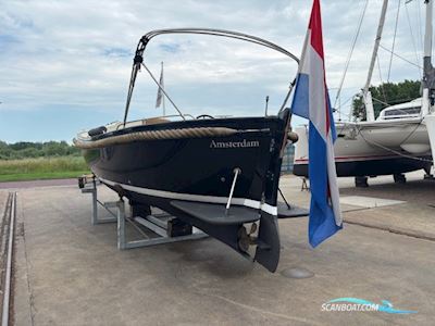Lifestyle 9.60 Motorboat 2009, with Vetus Diesel engine, The Netherlands