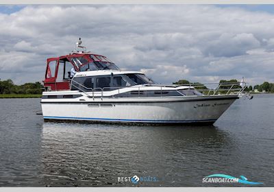 Linssen 37 SE Motorboat 1992, with Volvo Penta is een toonaangevende fabrikant van maritieme aandrijfsystemen, waarbij betrouwbare en efficiënte motoren zorgen voor krachtige, duurzame engine, The Netherlands