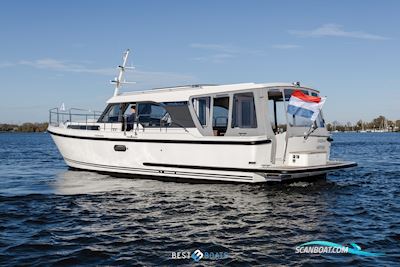 Linssen 40SL Sedan Motorboat 2023, with Mercury Marine, is een toonaangevende naam in de maritieme industrie, bekend om betrouwbare buitenboordmotoren en scheepsaandrijfsystemen. Met een st engine, The Netherlands