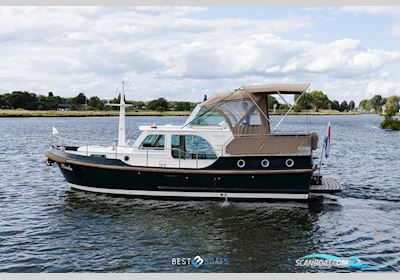 Linssen Classic Sturdy 32 AC Motorboat 2014, with Volvo Penta is Een Zweeds Merk Dat Wereldwijd Bekendstaat om Betrouwbare en Krachtige Scheepsmotoren en Aandrijfsystemen. Ze Leveren Zowel Diesel- al engine, The Netherlands