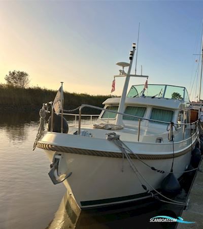 Linssen Grand Strudy 34.9 AC Motorboat 2011, with Volvo Penta D2 engine, Germany
