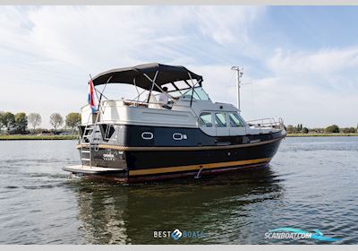 Linssen Grand Sturdy 380 AC Motorboat 2006, with Vetus-Deutz is een robuuste, onderhoudsvriendelijke marine-dieselmotor waarin de beproefde Deutz-techniek is gecombineerd met Vetus’ maritieme expert engine, The Netherlands
