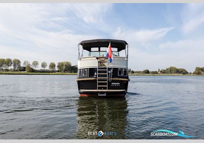 Linssen Grand Sturdy 380 AC Motorboat 2006, with Vetus-Deutz is een robuuste, onderhoudsvriendelijke marine-dieselmotor waarin de beproefde Deutz-techniek is gecombineerd met Vetus’ maritieme expert engine, The Netherlands