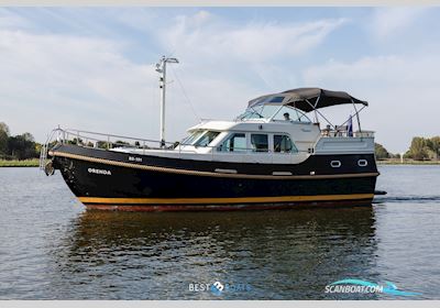 Linssen Grand Sturdy 380 AC Motorboat 2006, with Vetus-Deutz is een robuuste, onderhoudsvriendelijke marine-dieselmotor waarin de beproefde Deutz-techniek is gecombineerd met Vetus’ maritieme expert engine, The Netherlands