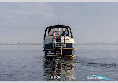 Linssen Grand Sturdy 410 AC Gold Motorboat 2001, with Volvo Penta is een Zweeds merk dat wereldwijd bekendstaat om betrouwbare en krachtige scheepsmotoren en aandrijfsystemen. Ze leveren zowel diesel- al engine, The Netherlands