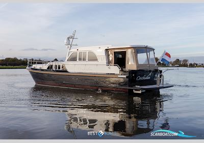 Linssen Grand Sturdy 470 Wheelhouse Motorboat 2017, with Volvo Penta is een Zweeds merk dat wereldwijd bekendstaat om betrouwbare en krachtige scheepsmotoren en aandrijfsystemen. Ze leveren zowel diesel- al engine, The Netherlands