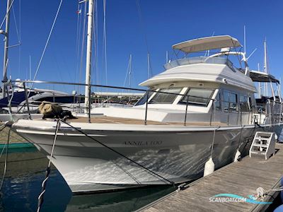 Live Aboard and well maintained Cruising Motor Yacht Motorboat 1991, with 2 * Caterpillar 3208 engine, Portugal