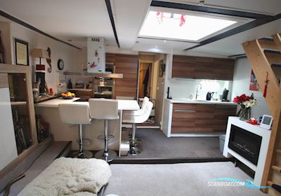 Liveaboard Explorer Yacht Motorboat 1981, with Caterpillar 3412 engine, Sweden