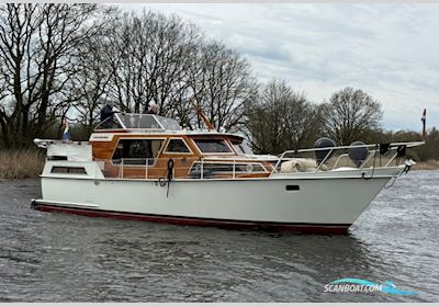 Lowland Fantasia DS Motorboat 1979, with Ford engine, The Netherlands