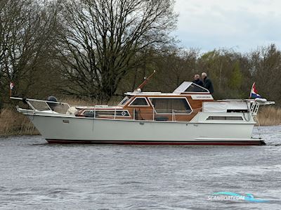 Lowland Fantasia DS Motorboat 1979, with Ford engine, The Netherlands