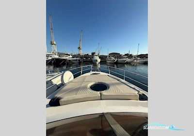 Mano Marine 32.50 Sport Motorboat 2007, with 2 x Cummins Mercruiser QSD 2.8L (169 kW / 230 hp each) with Bravo Three sterndrives and counter-rotating bronze propellers engine, Italy