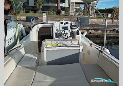 Mar.CO Marco Emotion 29 Motorboat 2008, with Yamaha engine, France