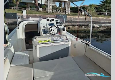 Mar.CO Marco Emotion 29 Motorboat 2008, with Yamaha engine, France