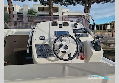 Mar.CO Marco Emotion 29 Motorboat 2008, with Yamaha engine, France