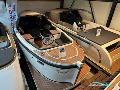 Maxima 650 Flying lounge eindejaars aanbieding! Motorboat 2024, with Suzuki engine, The Netherlands
