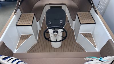 Maxima 720 Retro Motorboat 2026, with Mercury 20 hk 4-Takt engine, Denmark