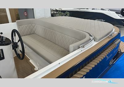 Maxima 720 Retro Motorboat 2026, with Mercury 20 hk 4-Takt engine, Denmark