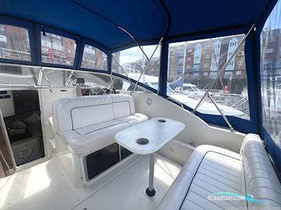 Maxum 2400 SCR Motorboat 1997, with Mercruiser engine, United Kingdom