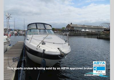 Maxum 2700 SCR Motorboat 2000, with Mercruiser MPI engine, United Kingdom