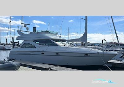 Maxum 4600 SCB Motorboat 1997, with Cummins 450C engine, United Kingdom