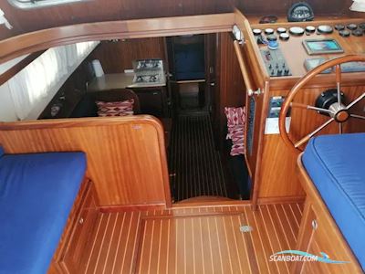 Menorquin 100 Motorboat 2012, with Volvo engine, Spain