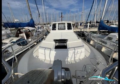 Menorquin 110 Motorboat 2000, with Yanmar 4 Zylinder Turbodiesel engine, Spain