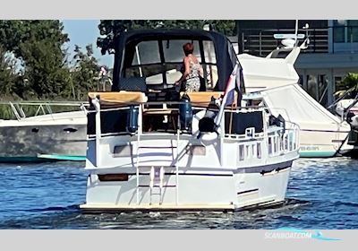 Molenkruiser 12.00 AK Cabrio Motorboat 1982, with Mitsubishi engine, The Netherlands