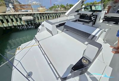 Monterey 378 Super Express Motorboat 2018, with Mercruiser engine, No country info