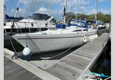 Moody 346 Motorboat 1989, with Volvo D2-40 engine, United Kingdom